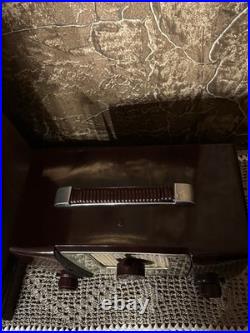 Vintage Zenith H615 Brown Bakelite Tube AM Radio Working Original Back 1950s