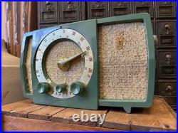 Vintage Zenith H724Z1 Bakelite Am Fm Table Radio Tested Working Green
