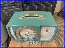 Vintage Zenith H724Z1 Bakelite Am Fm Table Radio Tested Working Green