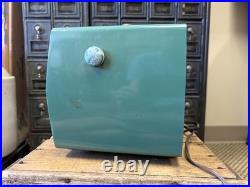 Vintage Zenith H724Z1 Bakelite Am Fm Table Radio Tested Working Green