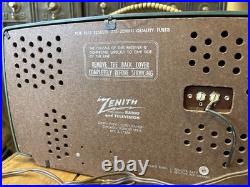 Vintage Zenith H724Z1 Bakelite Am Fm Table Radio Tested Working Green