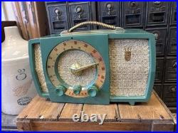 Vintage Zenith H724Z1 Bakelite Am Fm Table Radio Tested Working Green