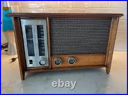 Vintage Zenith Long-Distance Tube Power Radio Model X334 Refinished