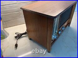 Vintage Zenith Long-Distance Tube Power Radio Model X334 Refinished