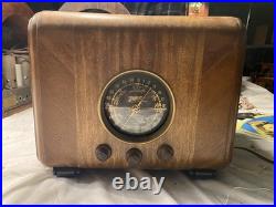 Vintage Zenith Model 5-J-217 Tube Radio WORKS GREAT! Restored