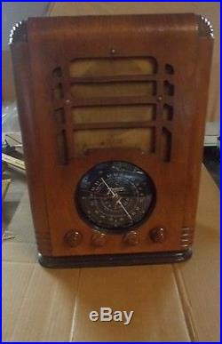 Vintage Zenith Model 5s127 Tombstone Radio