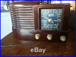 Vintage Zenith Model 6D512 Art Deco Bakelite Tube Radio Working