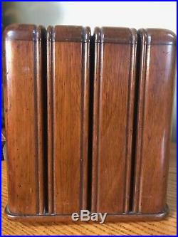 Vintage Zenith Model 6D525 Table Top Tube radio original the'Toaster