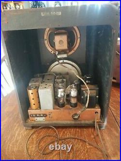 Vintage Zenith Model 6-S-229 Tombstone Radio Restored Working! Looks Great