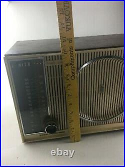 Vintage Zenith S-53555 Radio Model H-845 Works SEE VIDEO