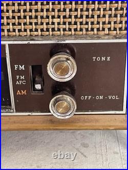 Vintage Zenith S-58040, Model K731 Mid Century Long Distance AM/FM Tube Radio