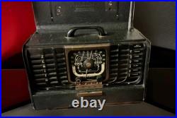 Vintage Zenith Trans-Oceanic G500 Portable Tube Radio Works All Buttons Strong