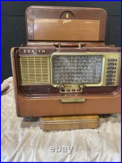 Vintage Zenith Trans-Oceanic Portable Tube Radio