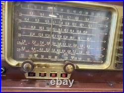 Vintage Zenith Trans-Oceanic Portable Tube Radio