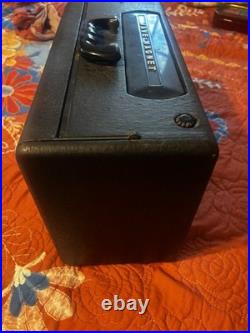 Vintage Zenith Trans-Oceanic Wave-Magnet Radio Portable Shortwave Tube Receiver Vintage Zenith Trans-Oceanic Wave-Magnet Radio Portable Shortwave Tube Receiver