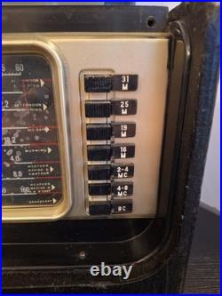 Vintage Zenith Trans Oceanic Wave Magnet Tube Radio Model T600-T600L. 1956