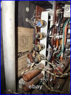 Vintage Zenith Trans Oceanic Wave Magnet Tube Radio Model T600-T600L. 1956
