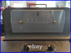 Vintage Zenith Transoceanic Tube Radio Model 5H40