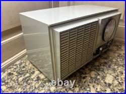 Vintage Zenith Tube Radio FM AM Mid-Century Collectible Tested Works Vintage Zenith Tube Radio FM AM Mid-Century Collectible Tested Works