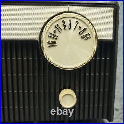 Vintage Zenith Tube Radio J506C AM 1960's MCM Black Tabletop Tested Working