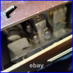 Vintage Zenith Tube Radio J615 Broadcast Band Radio & Phono 6 Tube Circa 1958