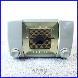 Vintage Zenith Tube Radio Model H615 Bakelite AM Tabletop Gray 1950's MCM Works