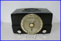 Vintage Zenith Tube Radio S-19493 Model K526Y Bakelite 1953 Vintage Zenith Tube Radio S-19493 Model K526Y Bakelite 1953
