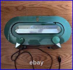 Vintage Zenith Tube radio, Rare Green Race Track. Pilot Lights Up And Radio Work