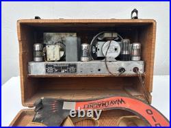 Vintage Zenith Universal AM Tube Radio with Wave Magnet Portable Not Working