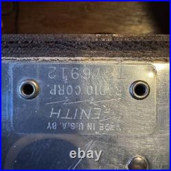 Vintage Zenith Universal AM Tube Radio with Wave Magnet Portable Original Case