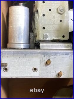 Vintage Zenith Universal Tube Radio WORKS! Powers On /Picked Up Station