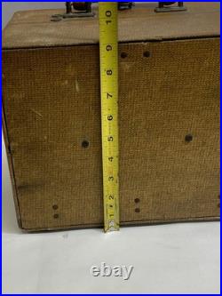 Vintage Zenith Universal Tube Radio WORKS! Powers On /Picked Up Station