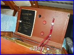 Vintage Zenith Wave Magnet Trans Oceanic radio in leather case