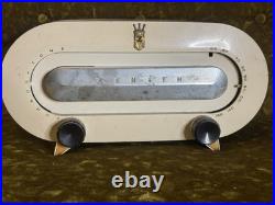 Vintage Zenith tube radio, racetrack fine condition, video