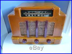 Vintage art deco ADDISON MODEL 5 Butterscotch Catalin Radio Rare As is