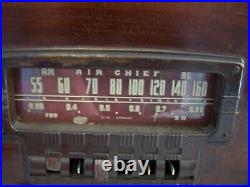 Vintage firestone air chief 4 A 21 tube radio