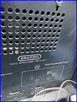 Vintage grundig tube radio? Type2012 estate