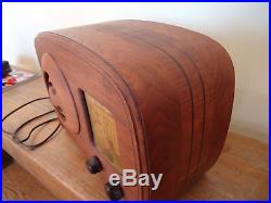 Vintage old antique tube wood radio Emerson Model FL-418 Ingraham Cabinet 1941