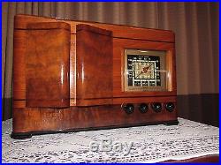 Vintage old wood antique table top tube radio EMERSON DX-356 A real Gem