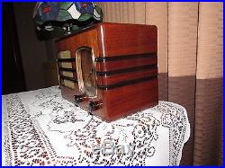 Vintage old wood antique table top tube radio Emerson model A-130