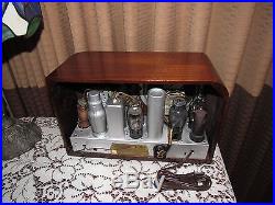 Vintage old wood antique table top tube radio FADA model 352! Excellent