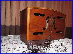 Vintage old wood antique table top tube radio Philco PT-44! Exceptional