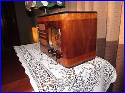 Vintage old wood antique table tube radio Emerson Model AM-131