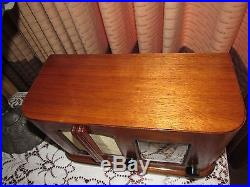 Vintage old wood antique tavle top tube radio Detrola model 429