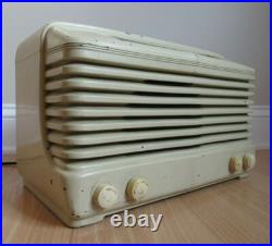 Vintage radio BF GOODRICH tube Model 11-701 AM FM KC bakelite RARE cream 1950