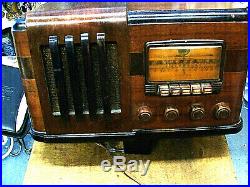 Vintage radio Silvertone model 6424 GREAT CABINET & WORKING COND