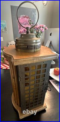 Vintage radio-The Town Crier by Guild 1950's 7 Tube AFC- AM-FM 110AC- Works