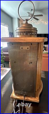 Vintage radio-The Town Crier by Guild 1950's 7 Tube AFC- AM-FM 110AC- Works