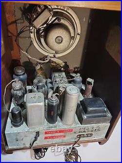 Vintage-silvertone-broadcast-tombstone-tube Radio-tested