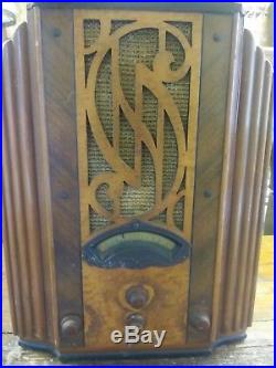 Vintage stewart warner radio R-1262-A Magic Dial Tombstone Tube Radio